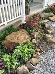 1001 Idees Et Conseils Pour Amenager Une Rocaille Fleurie Charmante Amenagement Paysager Amenagement Jardin Et Jardins