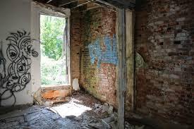 Inside An Abandon Apartment Complex In Cincinnati 4272 X 2848 Abandoned Apartment Complexes Abandoned Places