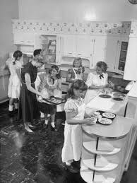 Teaching Home Economics To Daughters Home Economics Vintage School Economics