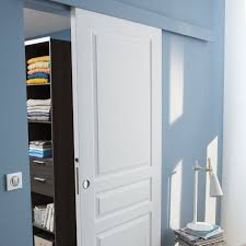 Porte Coulissante Seule 3 Panneaux Postformee En Sapin Porte Coulissante Portes Coulissantes Modernes Porte En Bois