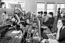 Hundreds Of Financial Analysts Are Being Replaced With Software What Office Jobs Are Next Wall Street Career Planning Ny Times