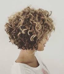 Differents Boucles Coiffure Courte Photos Cheveux Courts Boucles Coiffures Frisees Cheveux Courts
