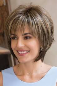Coiffures Courtes 2019 Plus De 50 Ans Cheveux Courts Coiffure Courte Coupe De Cheveux Courte