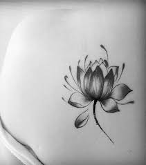 Signification Tatouage 20 Symboles De Tatouage Et Leur Definition Tatouage Fleur Tattoo Fleur De Lotus Tatouage
