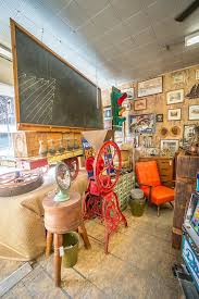 Vintage Furniture Stores In Toronto 1698 Queen Antiques Second Hand Furniture Stores Vintage Furniture Antique Stores