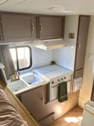 93 Inspiring Camper Makeover Remodel Rv Travel Trailers Hacks Ideas Camperconversion Campermakeover Campe Remodeled Campers Camper Makeover Camper Interior