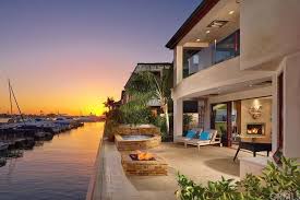 2476 Bayshores Drive Newport Beach Home For Sale Beach Houses For Sale Beachfront House Waterfront Homes For Sale