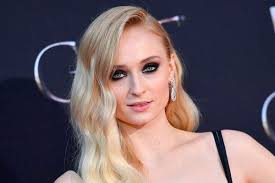 بطلة صراع العروش ت طل بفيلم Dark Phoenix Sophie Turner Sansa Sansa Stark