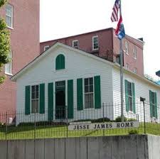 The Jesse James Home In St Joseph Mo My Hometown Is Interesting In That It Is The Actual Place This Infamous Usa Places To Visit Jesse James Historic Homes