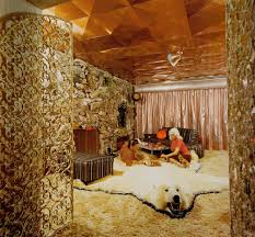 For The Pink Palace Jayne Mansfield Asked Glenn Holse To Decoate The House He Had Designed Her Las Ve Vintage Interiors Mid Century Modern Artwork Pink Palace