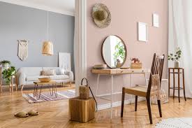 Envie De Douceur Dans Votre Interieur Misez Sur Le Beige Bauxite Peinture Interieur Maison Decoration Murale Originale Idee Couleur Chambre