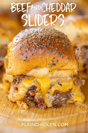 Beef Cheddar Sliders Perfect For Watching Football Parties Or A Quick Lunch And Dinner Seriously Delicious Hawaiia Slider Recipes Beef Recipes Recipes