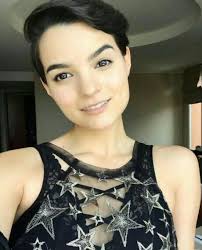 Brianna Hildebrand Actress Negasonic Teenager Warhead Deadpool Brianna Hildebrand Short Hair Styles Teenage Warhead