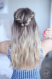 Cute Summer Twists Beach Hairstyle Twist Me Pretty Easy Hairstyles Medium Hair Styles Easy Work Hairstyles