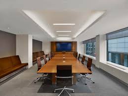 Gkv Architects Bank Leumi Usa Headquarters Located On Fifth Avenue The 5 Story Headquarters For Bank Leum Stone Feature Wall Commercial Interiors Boardroom