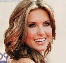 She The Best Women Hair Color For Hazel Eyes Hazel Eyes Hair Color Hair Color For Fair Skin Cool Hair Color