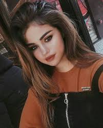 5 Best Celebrity Hair Colors To Try Hair Color I Brilliant Celebrity Classpintag Color Colors Design Explore Go Selena Gomez Hair Selena Gomez Selena