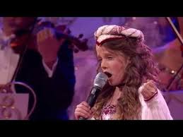 To Be So Young And Bring An Audience Like This To Tears It S Unbelievable What S More Unbelievable Is That Amira Willighag In 2020 Andre Rieu Amira Music Performance
