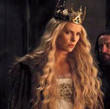 Snow White And The Huntsman Queen Ravenna Charlize Theron Long Hair Styles Queen Ravenna