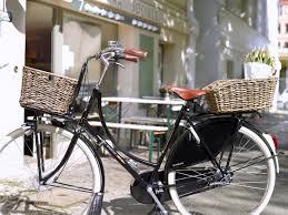 Fahrradkorb Hinten Rattan Lookt Schwarz Braun Bei Hollandrad De Berlin Hollandrad Online Shop Berlin Fahrradkorb Fahrradkorb Hinten Fahrrad