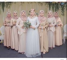 Pin Oleh Sndy Hn Di Dream Soon Gaun Pengantin Sederhana Pengantin Gaya Pengantin