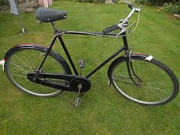 Vintage 1950 S Raleigh Bsa 3 Speed Bicycle With Rear Wheel Dyno Hub Speed Bicycle Bicycle Old Bicycle