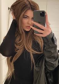 Pin By Asia On Beauty In 2020 Kylie Hair Jenner Hair Honey Blonde Hair