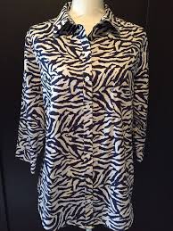Chico S Large Tunic Blouse Misses L Cotton White Blue Zebra Print Chico S Size 2 Chicos Buttondownshirt Casual Casual Tunic Blouse Button Down Shirt