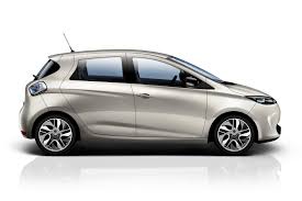 Renault Zoe La Nuova Auto Elettrica Renault Renault Zoe Renault Car Posters