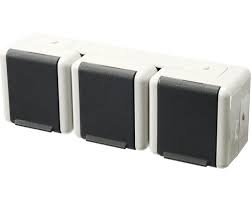 Jung Feuchtraum Dreifachsteckdose Aufputz Ip44 Hellgrau Dunkelgrau Wg800 8230w Bei Hornbach Kaufen