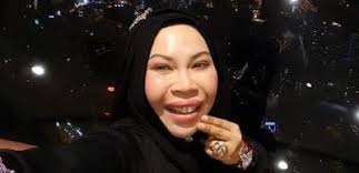 Jawapan Datuk Seri Vida Apabila Dituduh Riak Dalam Terlajak Puteh Nampak Vida Countries Around The World Around The Worlds