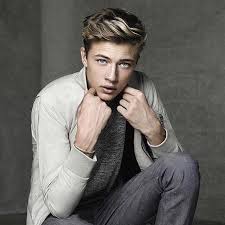 Lucky Blue On Instagram Who Like My Natural Hair Color Should I Maybe Bring It Back Sometime Soon Hmm Hehehe Haftigt