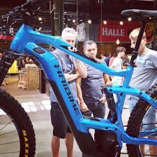 Neuer Rahmen Fur Den Neuen Bosch Motor Cx Alle Fullys Konnen Nun Zum 625er Intube Akku Noch Zusatzlich Einen 500er Rahmenakku Aufnehm Motor Marktfuhrer Bosch