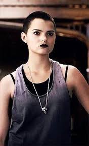 Brianna Hildebrand Tumblr With Images Hair Styles Short Hair Styles