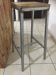 Tabouret Industriel Acier Bois De Palettes Tabouret Industriel Meuble Bois Metal Table Haute Bois