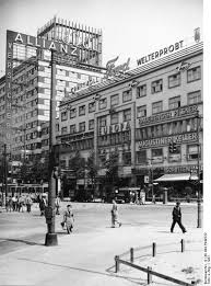 Europahaus Berlin Mit Kino Europapalast Stresemannstrasse Ab 1935 Saarlandstr Berlin Photos Berlin History Of Photography