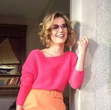Mulpix Hulya Cevher Burcu Biricik Kanal D Hayat Sarkisi Dizisinin Dun Gece Yayinlanan Bolumunde Yarim Mor Renk Lens Tv Show Outfits Turkish Actors Outfits