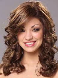 Quick And Easy Party Hairstyles For Long Hair To Do At Home Haarschnitt Fur Lockige Haare Frisuren Lange Lockige Haare Lockige Frisuren