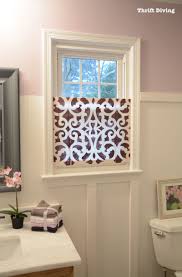 How To Make A Pretty Diy Window Privacy Screen Window Coverings Diy Bathroom Window Curtains Bathroom Window Treatments