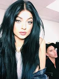 Kylie Jenner Wearing Solotica Contact Lenses In Hidrocharme Crystal Available At Luxelenses Com Hair Color For Black Hair Hair Blue Black Hair