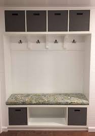 Adorable 60 Entryway Mudroom Bench Design Ideas Https Domakeover Com 60 Entryway Mudroom Bench Design I Mudroom Furniture Mudroom Bench Mudroom Storage Bench