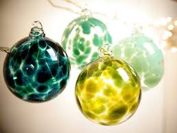 Sargasso Green Handmade Blown Glass Christmas Bauble Christmas Tree Decorations Uk Glass Christmas Baubles Christmas Baubles