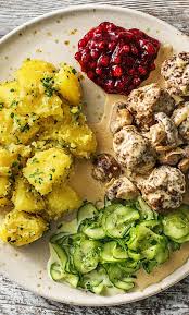 Kottbullar Schwedische Hackballchen Rezept Hellofresh Rezept Rezepte Hackballchen Rezept Schwedisches Essen