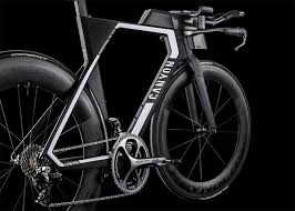 Canyon Melds The Details To Design Fully Integrated Triathlon Road Bike Canyon Speedmax Bike Aluminum Bike