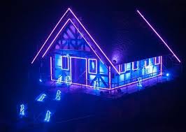 The Boathouse On The Lake Decorated In Lights As Part Of The Illuminated Light Trail At Blenheim Palace For Chris Christmas Travel Light Trails Blenheim Palace