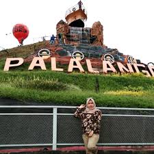 Tawarkan Spot Foto Ala Titanic Palalangon Park Ciwidey Jadi Destinasi Wisata Baru Di Bandung Traveling Yuk