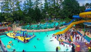 Bermain Asik Waterboom Di Kolam Renang Karang Setra Waterland Tempat Wisata Bandung