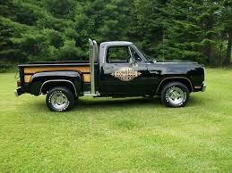 a rare model is the dodge midnight express which was available for 1978 only this truck was equipped much like the li l red express dodge trucks trucks mopar dodge midnight express