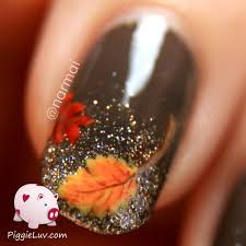Fall Nail Art Autumn Leaves On Glitter Gradient Fall Nail Art Designs Fall Nail Art Fall Nail Designs