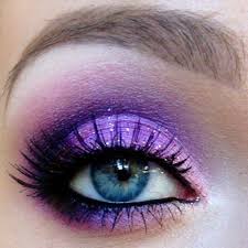 Pink And Purple Eye Shadow Goes Great With Blonde Hair And Blue Eyes Purple Eye Makeup Purple Eyeshadow Eye Makeup